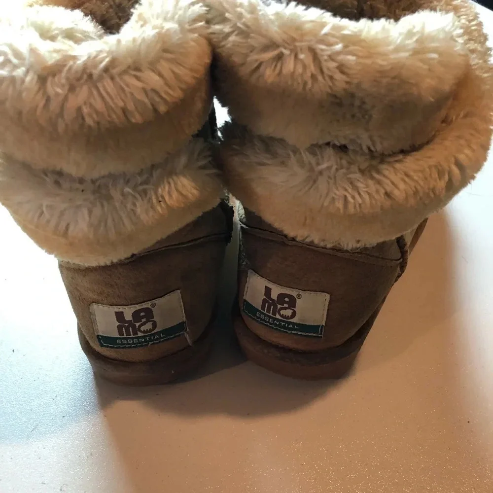 LAMO Women’s Size 6 Fleece Boots Light Brown